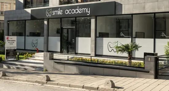 Clinic-provided photograph of Esthetic Smile Academy