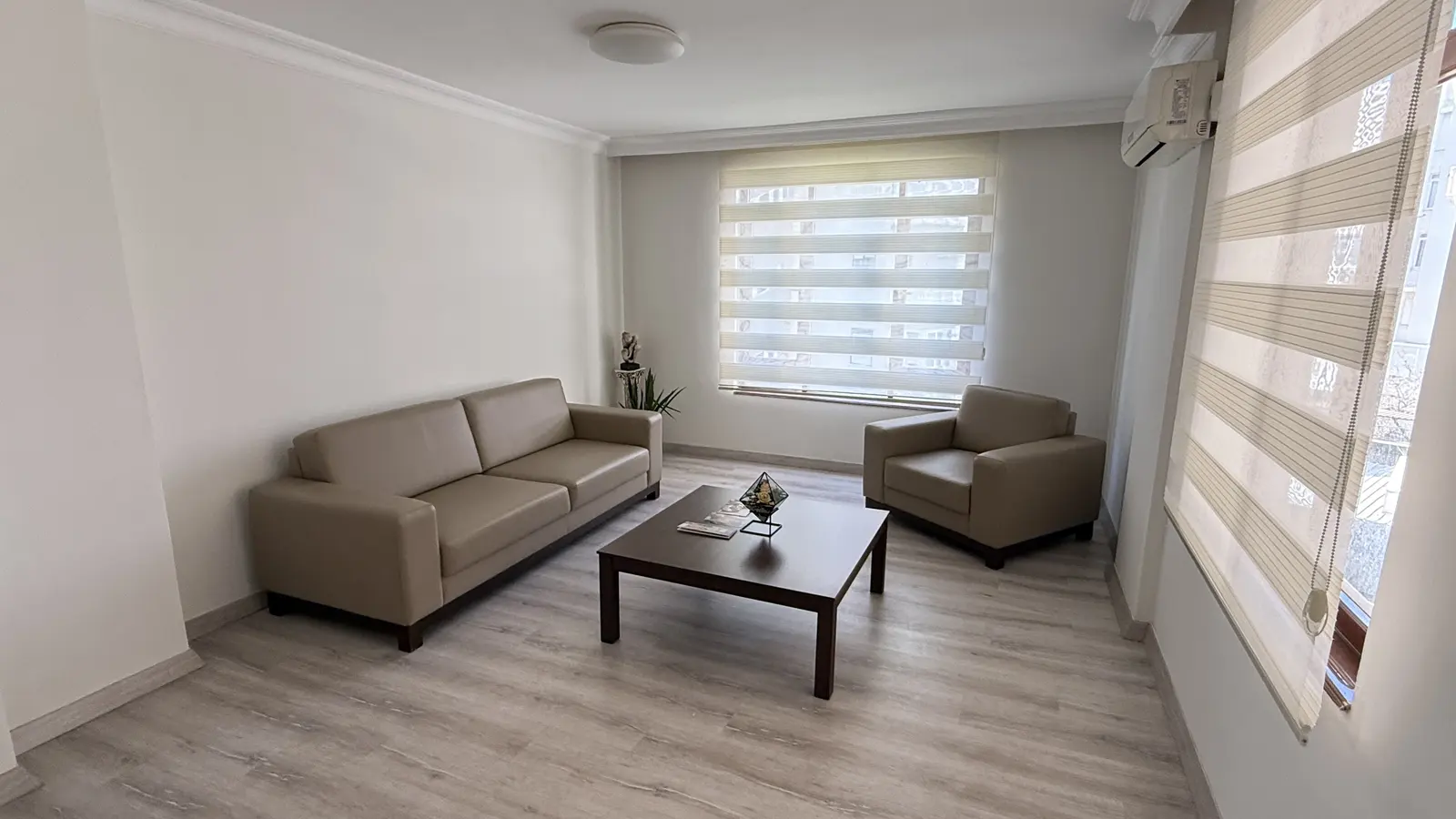 Von der Klinik bereitgestelltes Foto von Assoc. Prof. Dr. Kemal İslamoğlu