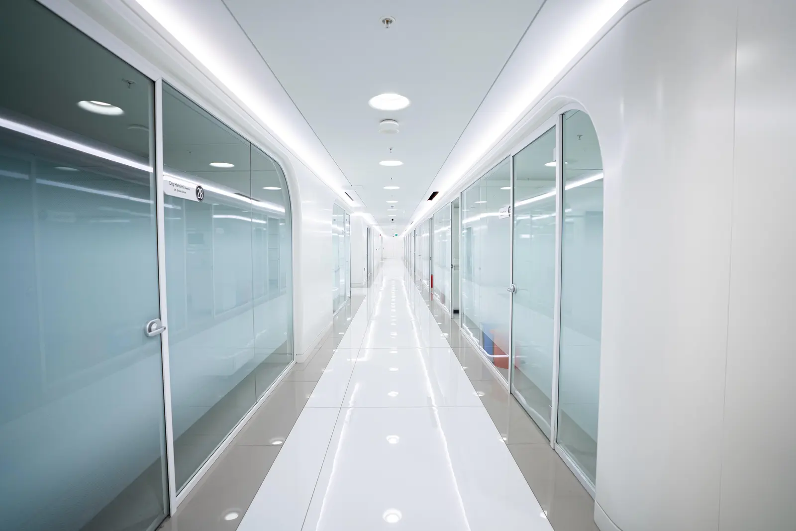 Clinic-provided photograph of Esnan Dental Clinics in Turkey