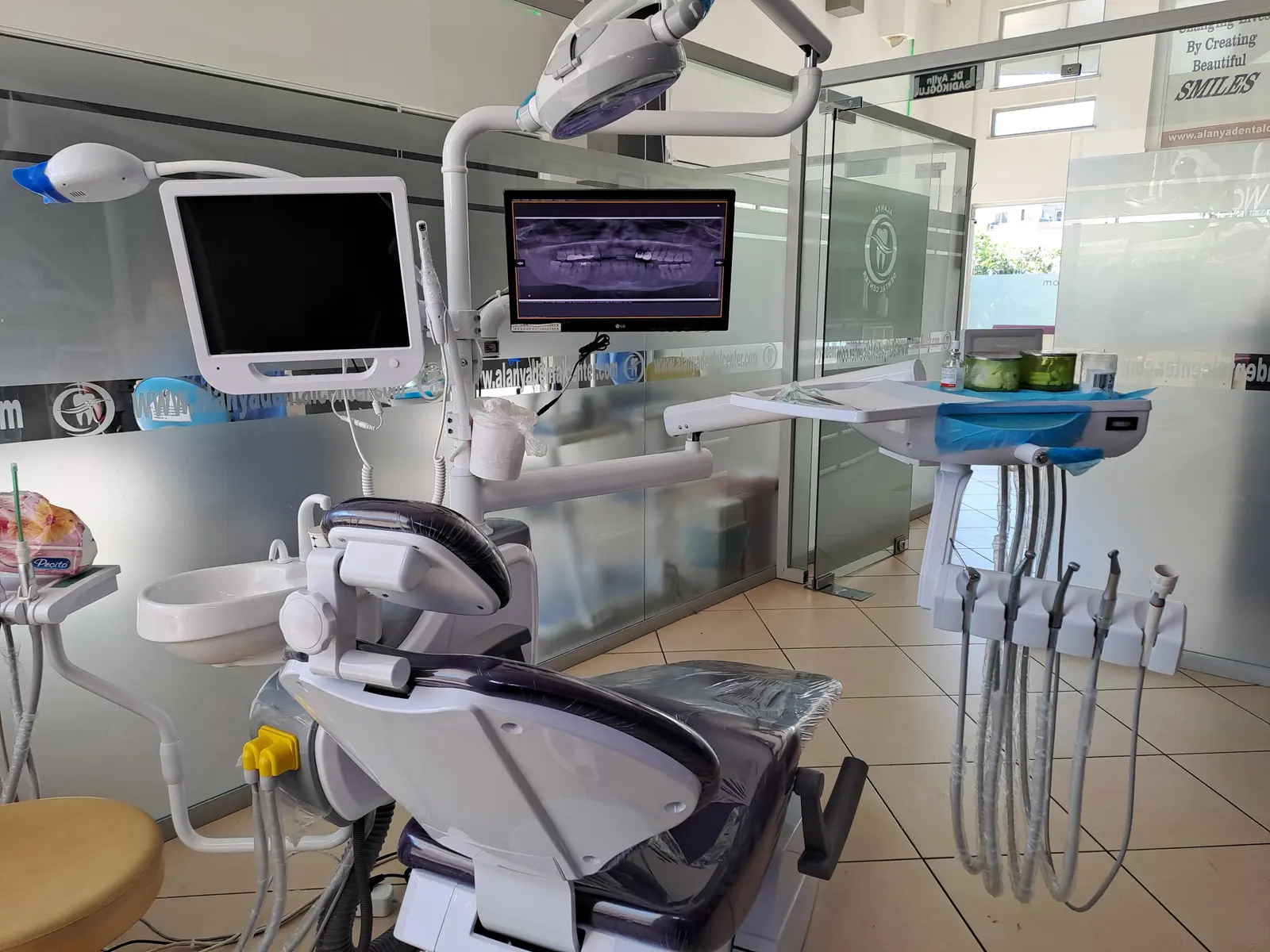 Clinic-provided photograph of Alanya Dental Center