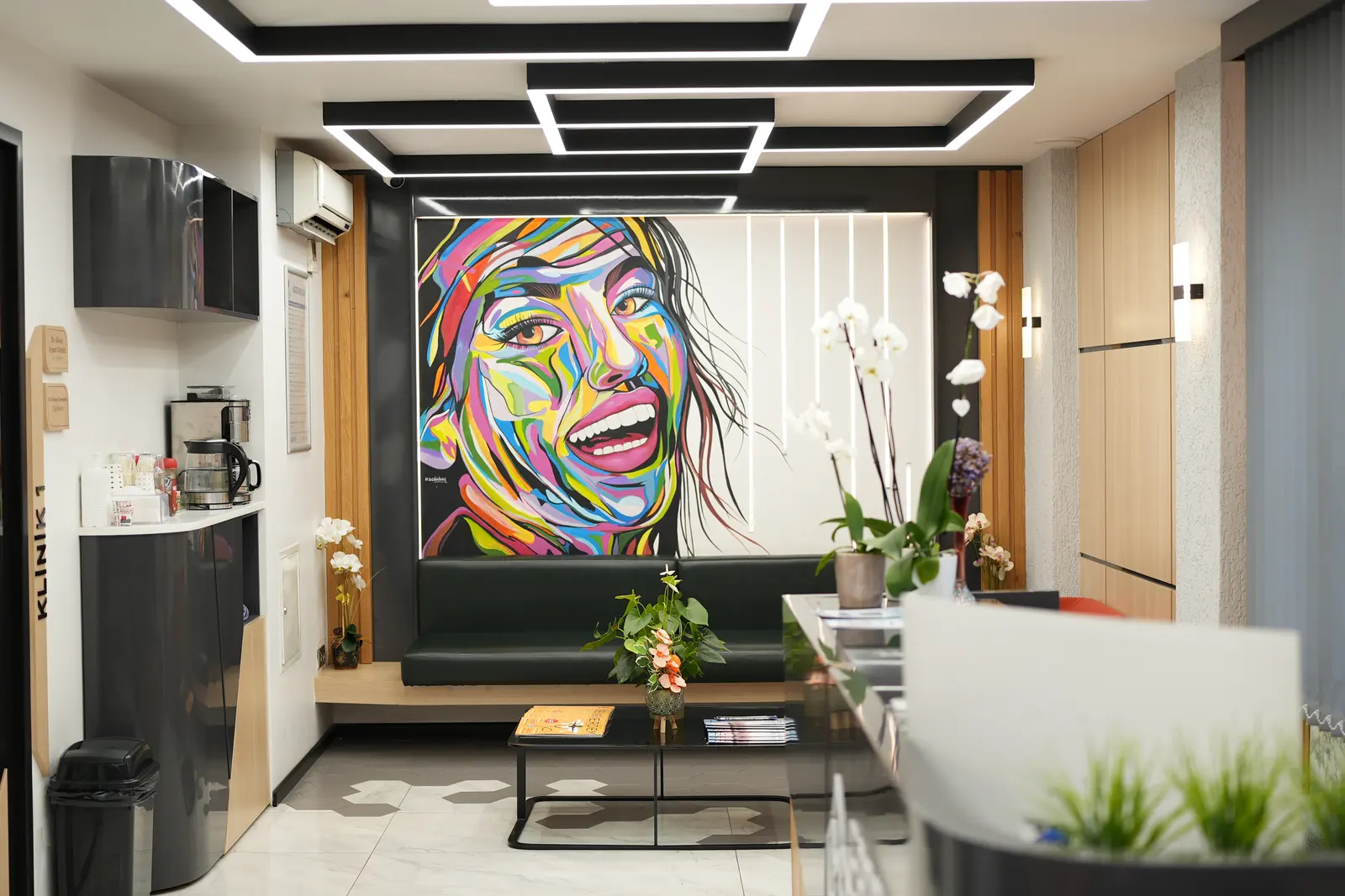 Clinic-provided photograph of Erdem Dental Clinic