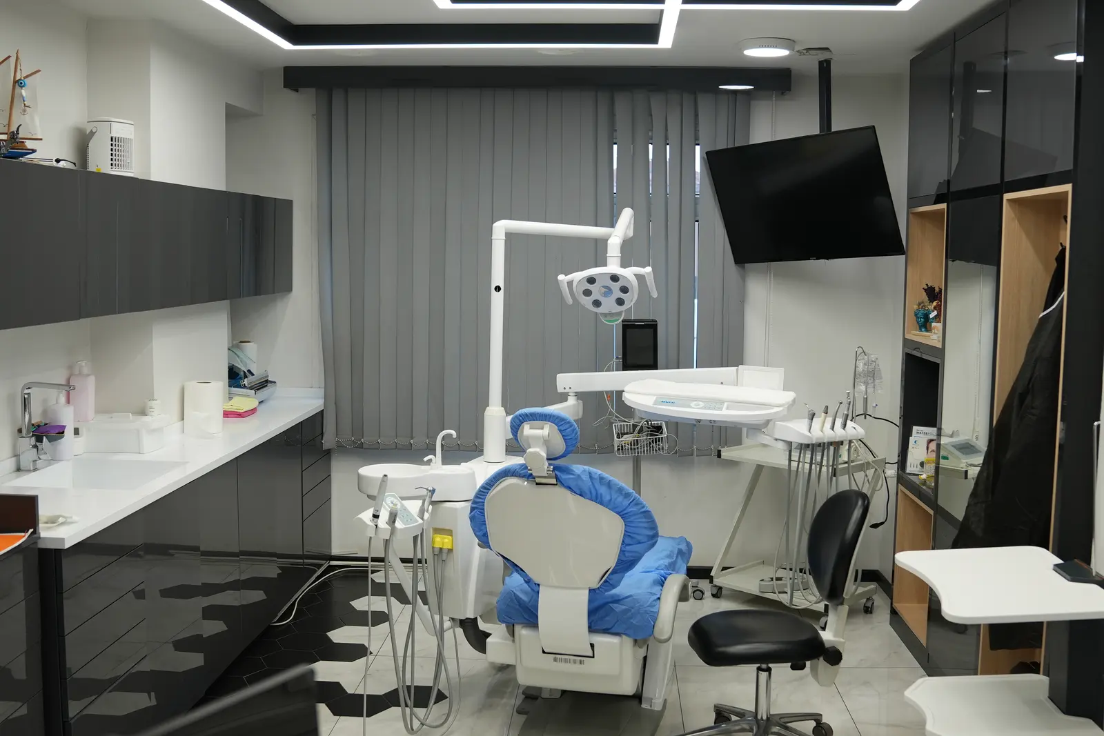 Clinic-provided photograph of Erdem Dental Clinic