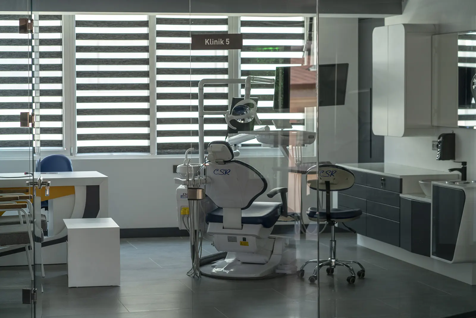 Clinic-provided photograph of Tülay Akkol Dental Clinic