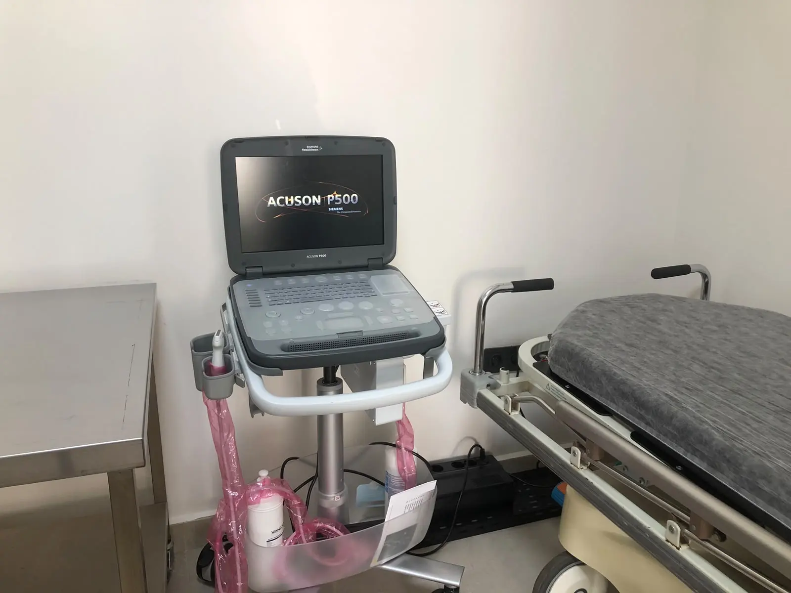 Clinic-provided photograph of Prof. Dr Mehmet Çolak