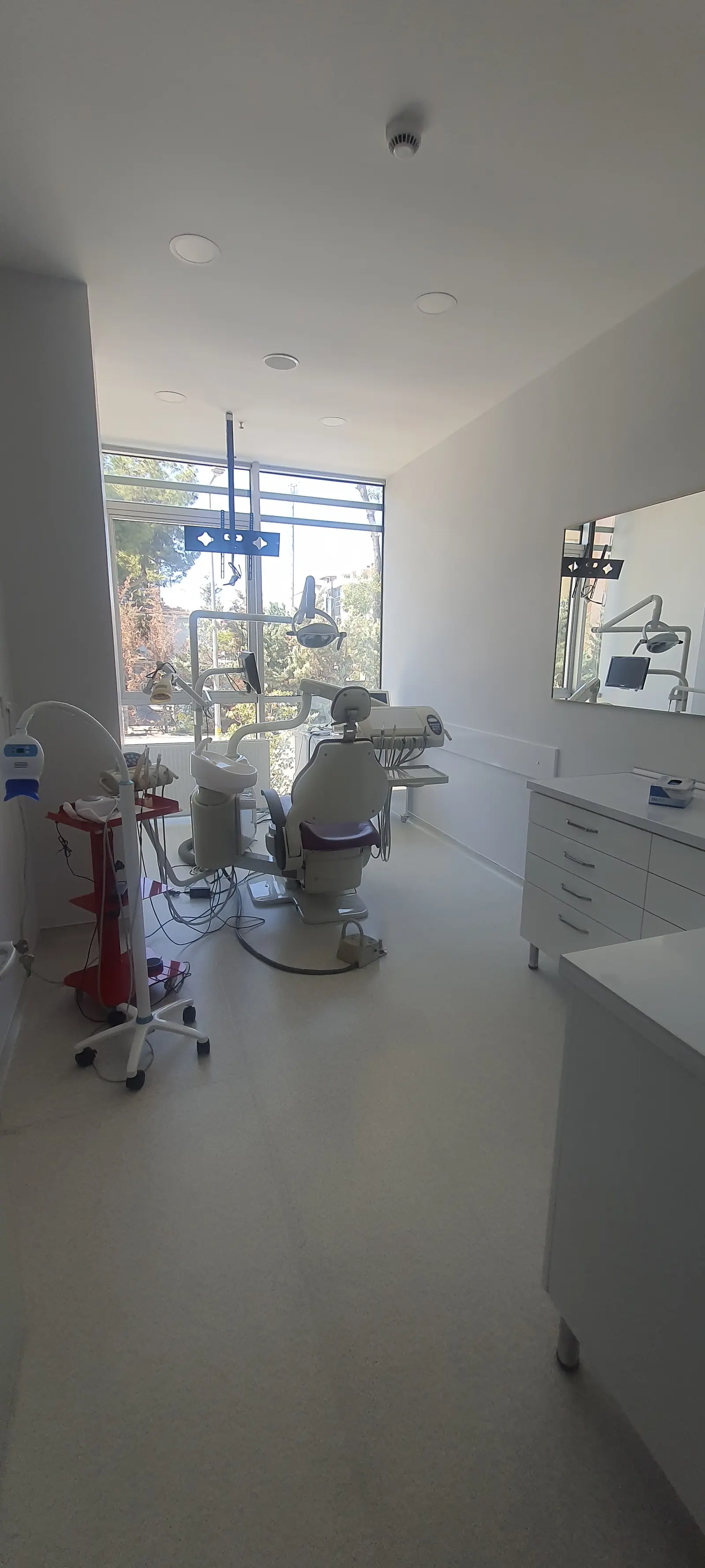 Von der Klinik bereitgestelltes Foto von Erdem Azim Zahnklinik