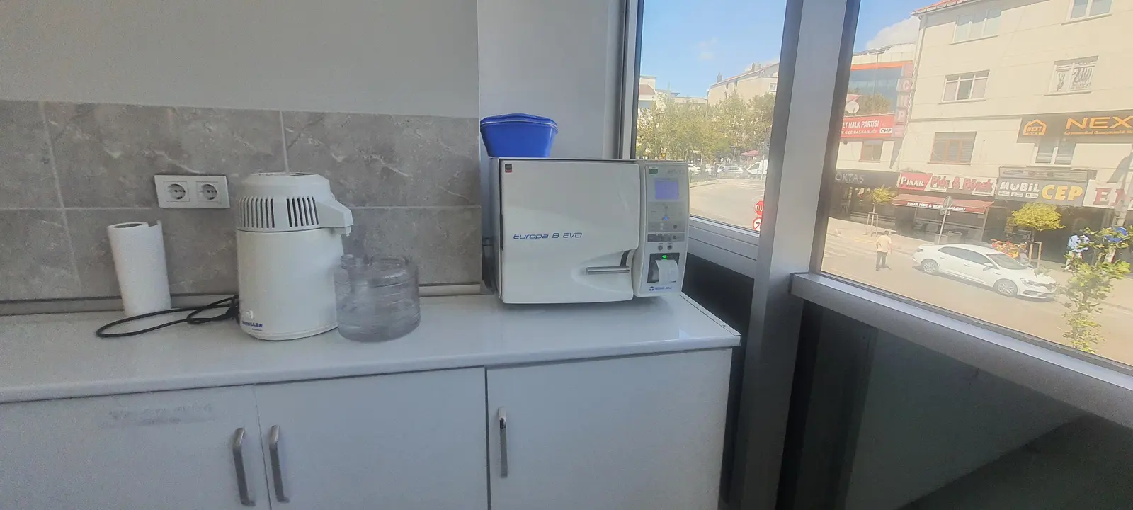 Von der Klinik bereitgestelltes Foto von Erdem Azim Zahnklinik