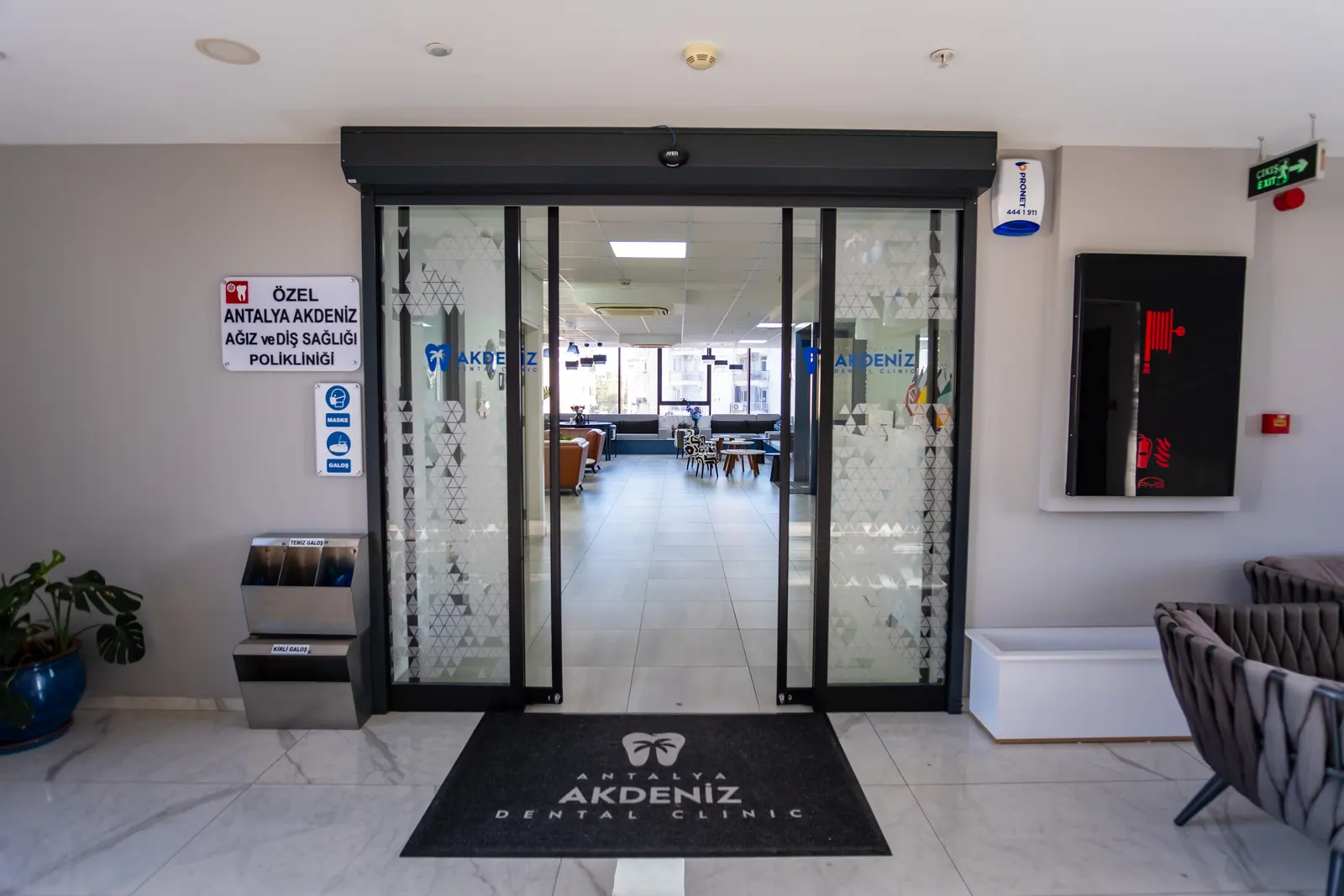 Clinic-provided photograph of Antalya Akdeniz Dental Clinic