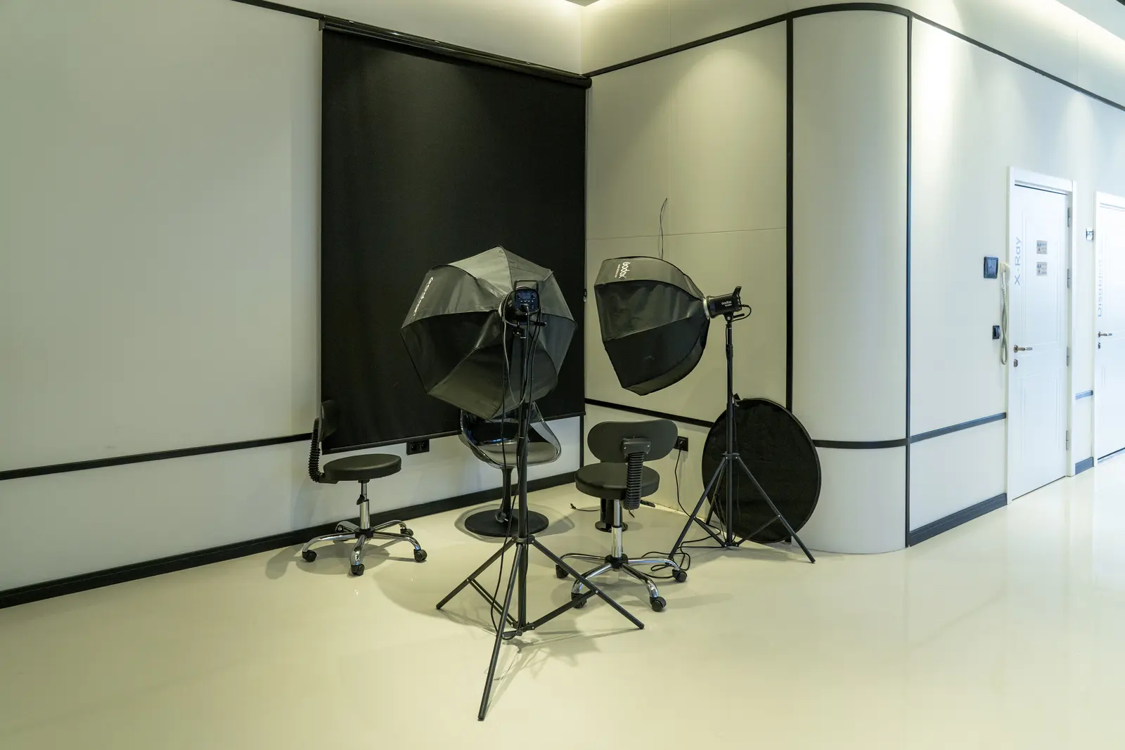 Clinic-provided photograph of Master Smile Studio
