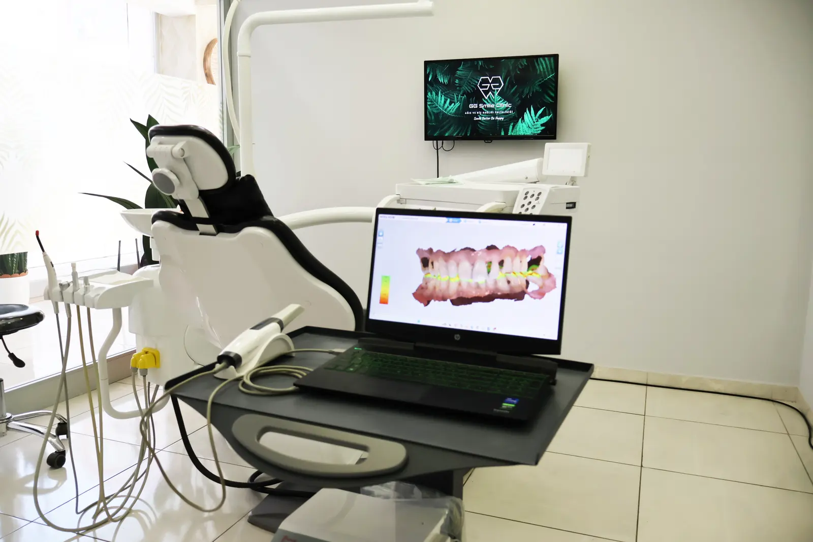 Clinic-provided photograph of GG Smile Clinic