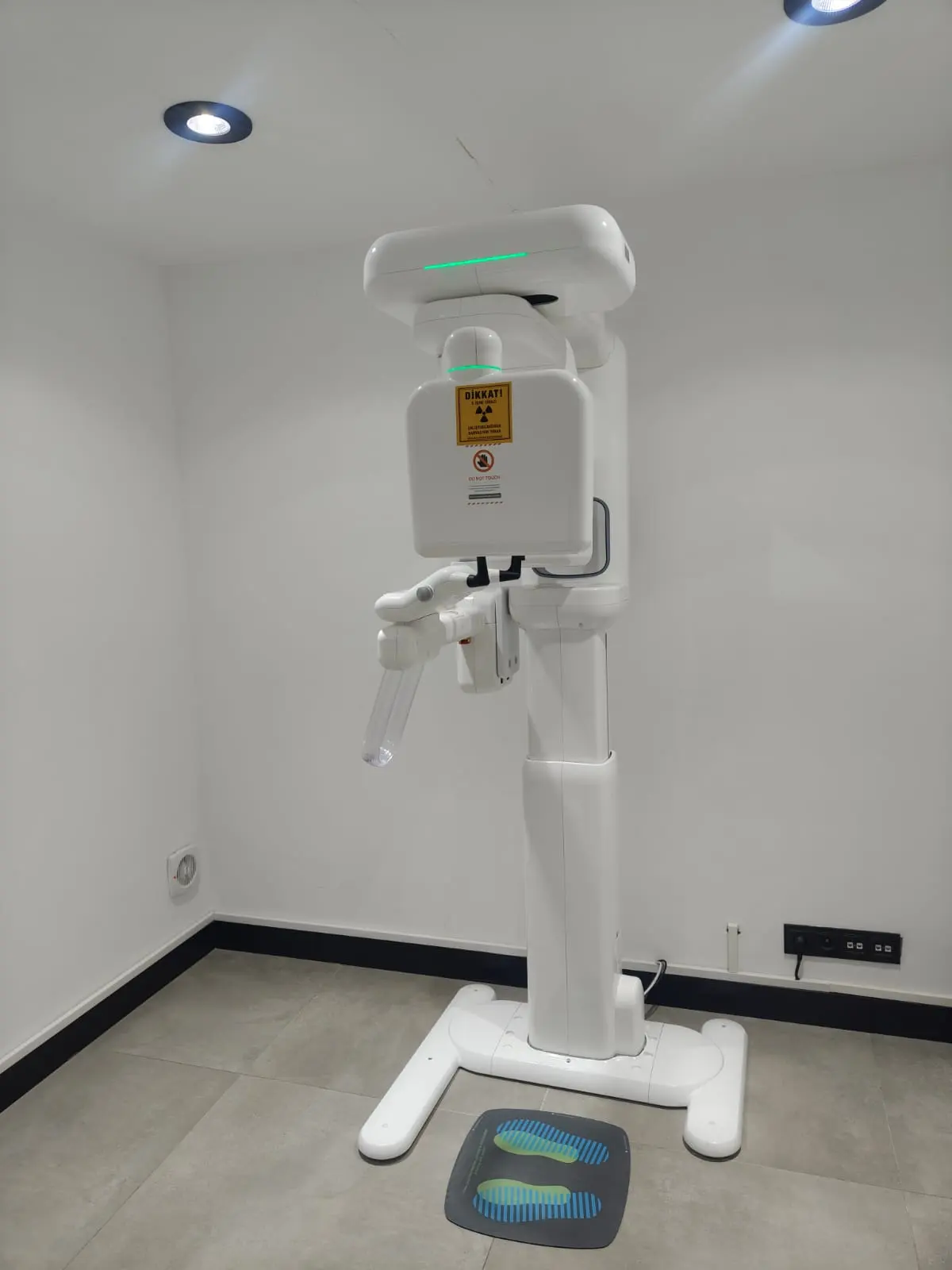 Clinic-provided photograph of MOOD Dental Clinic