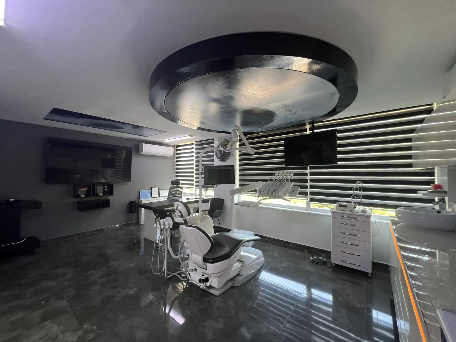 Von der Klinik bereitgestelltes Foto von Yalın Dental Clinic