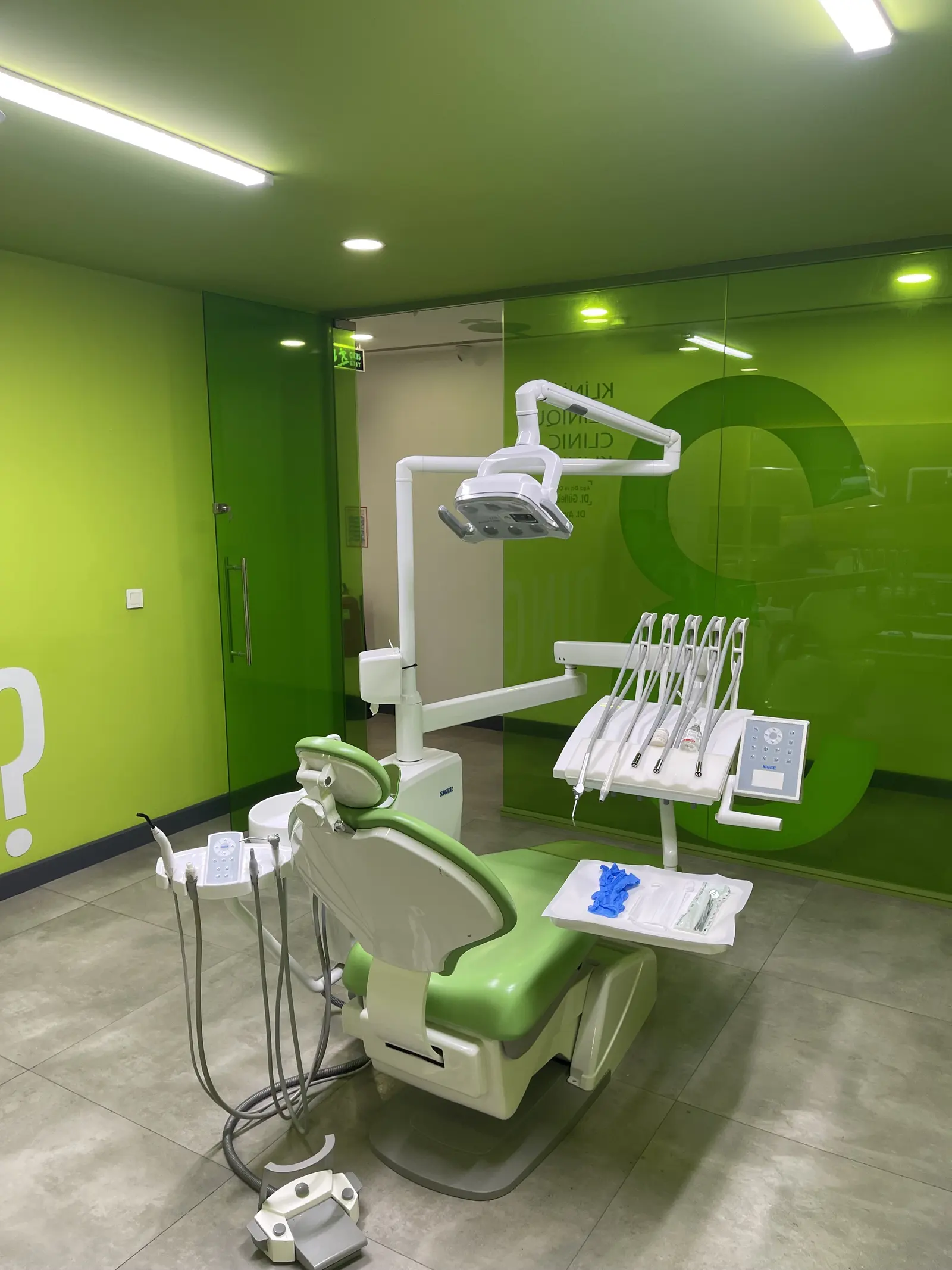 Clinic-provided photograph of AST Dental Clinic
