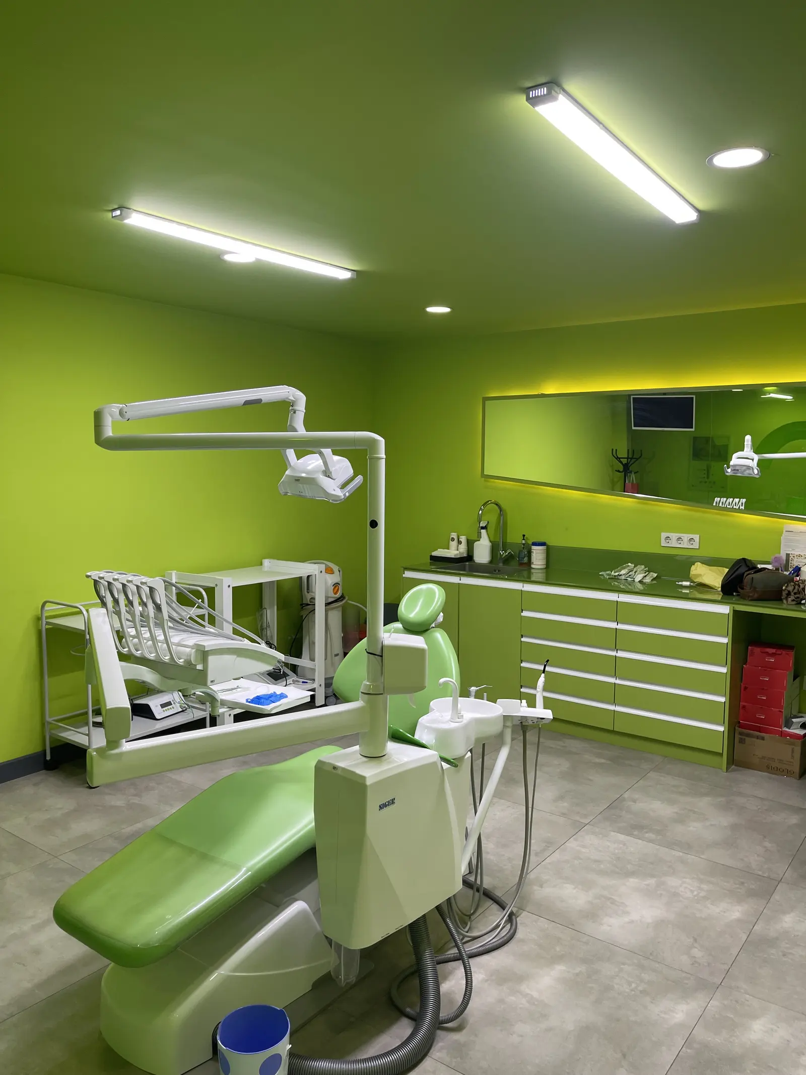 Clinic-provided photograph of AST Dental Clinic