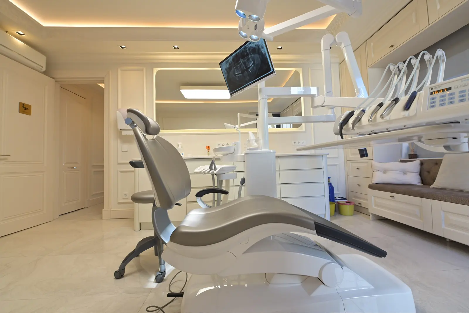 Clinic-provided photograph of Dr Sinem Karakaş Kalak