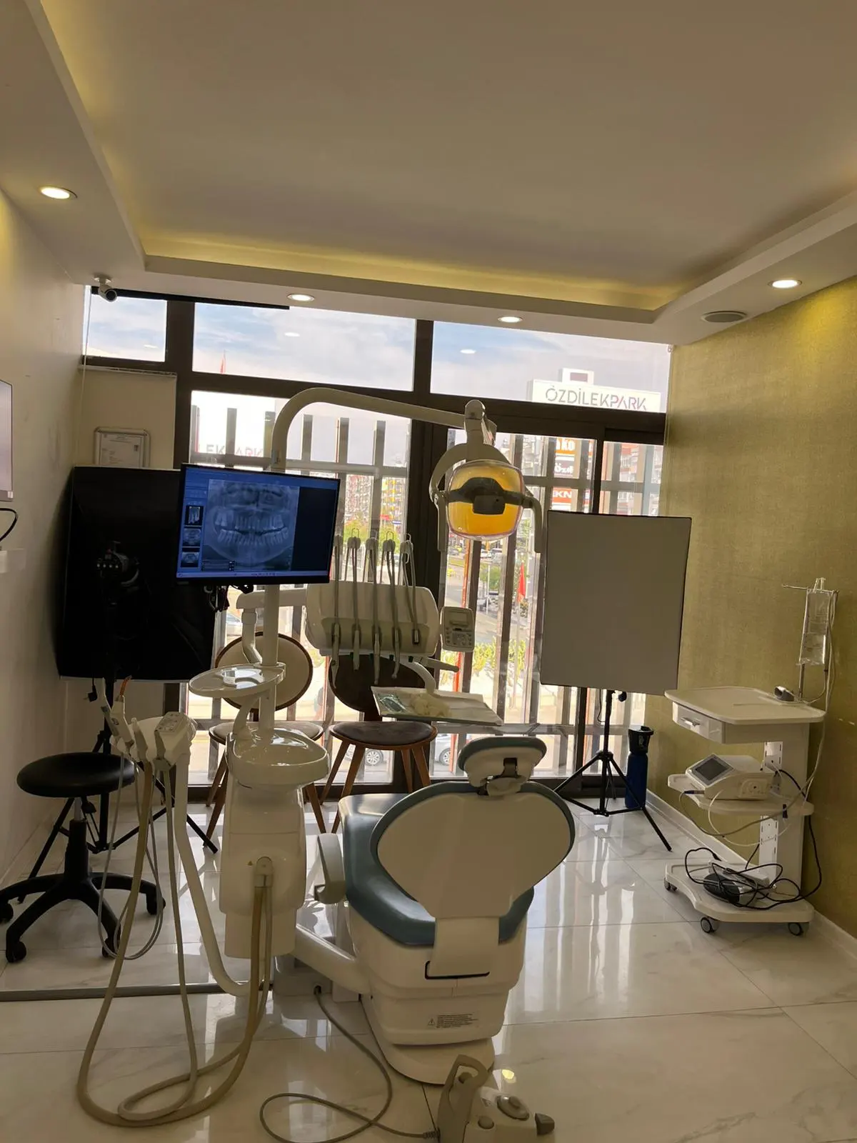 Clinic-provided photograph of Turuncu Dental Clinic