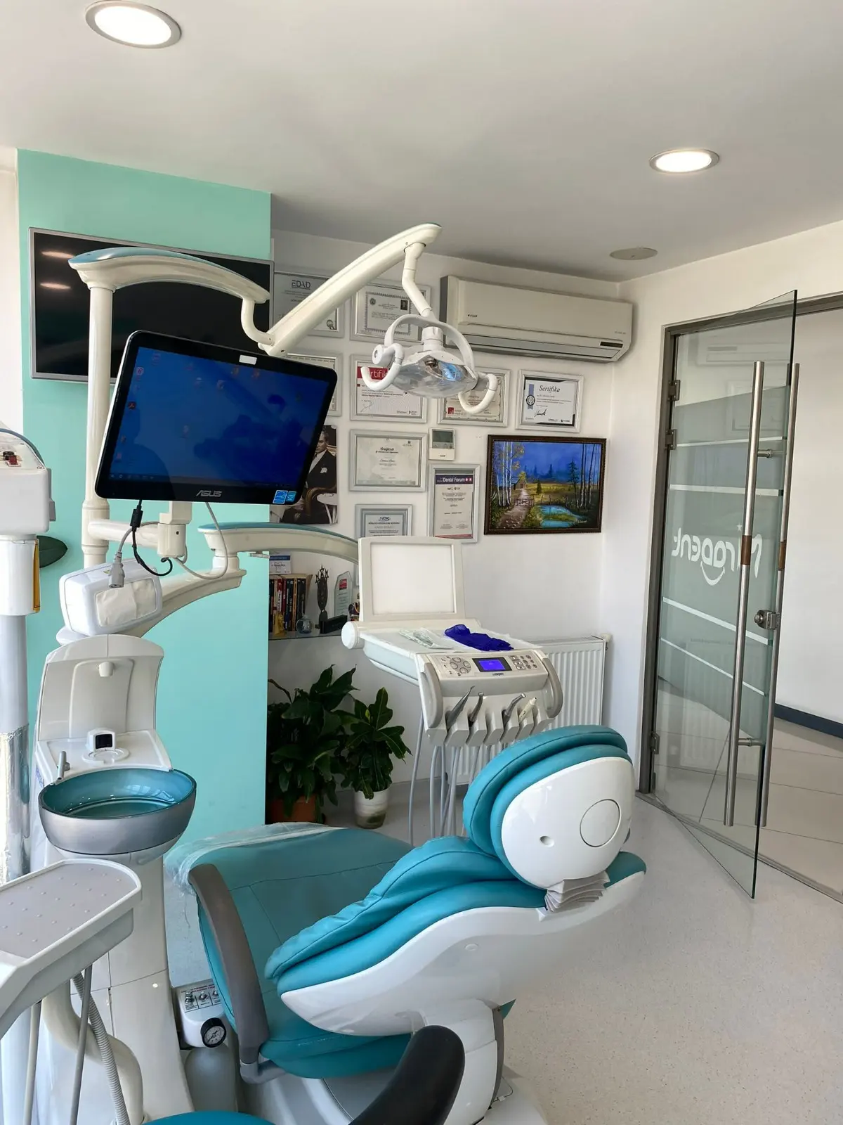 Clinic-provided photograph of Miradent Dental Clinic