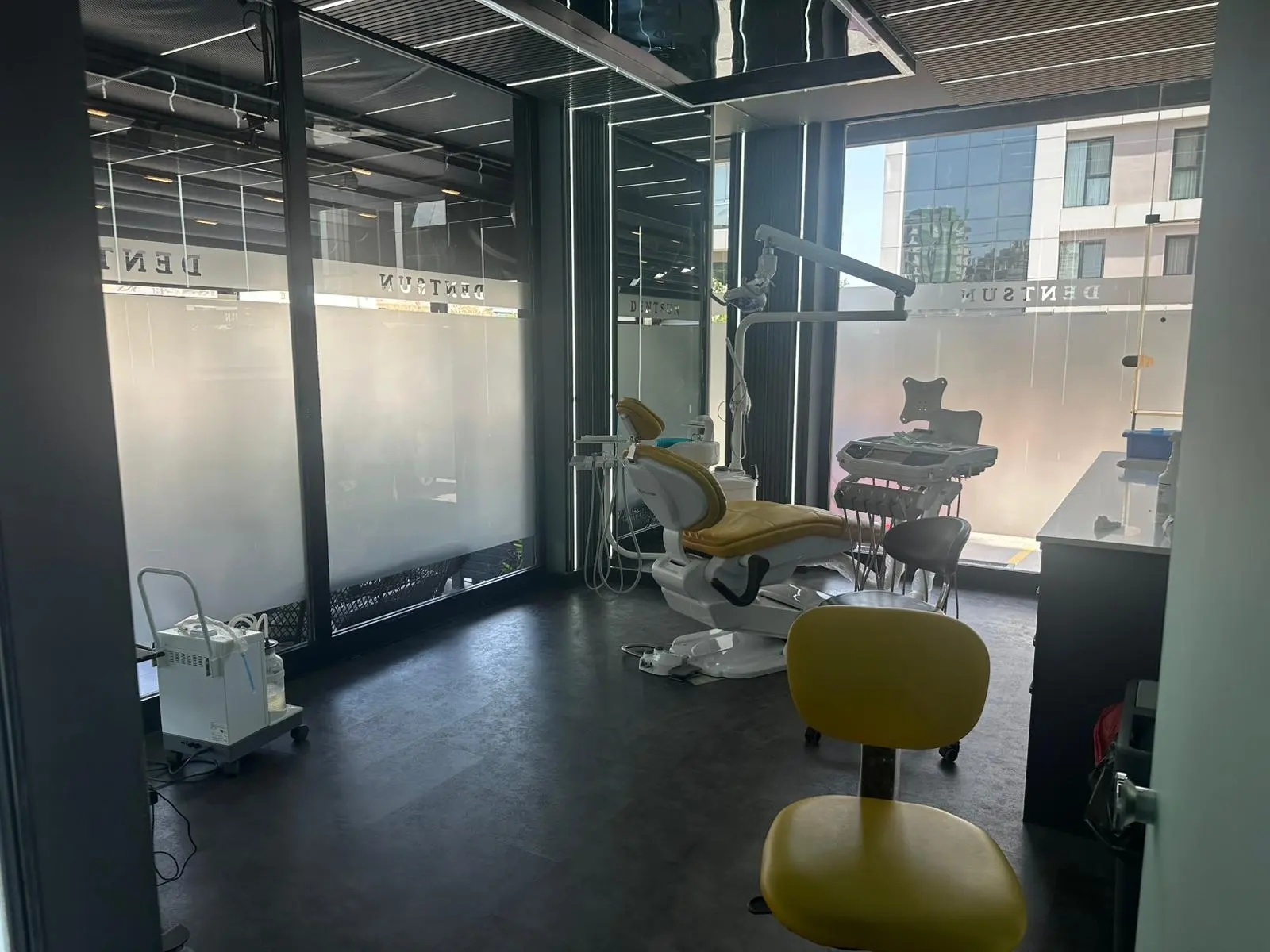 Clinic-provided photograph of Dentsun Dental Clinic