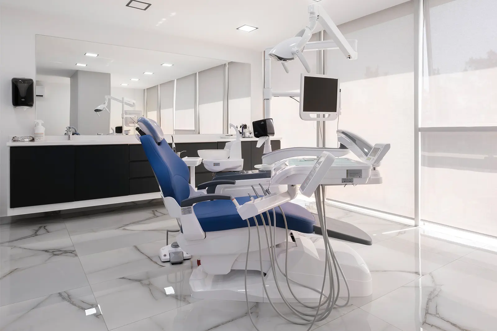 Clinic-provided photograph of Land Of Smile Dental Center