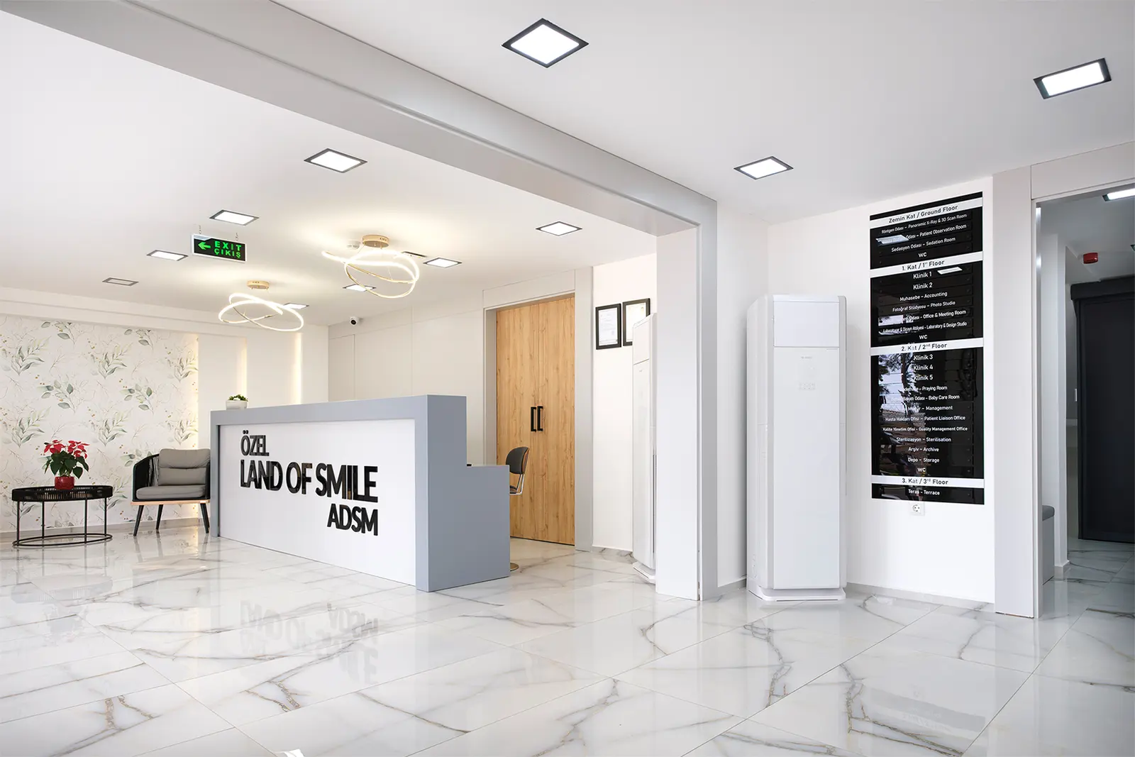 Clinic-provided photograph of Land Of Smile Dental Center