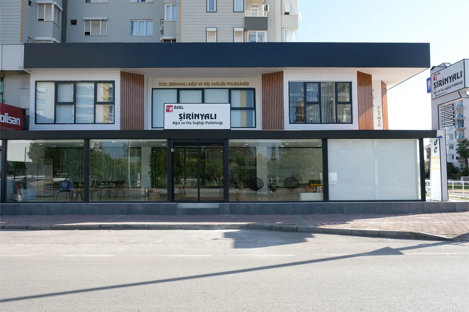 Clinic-provided photograph of Şirinyalı Dental Clinic