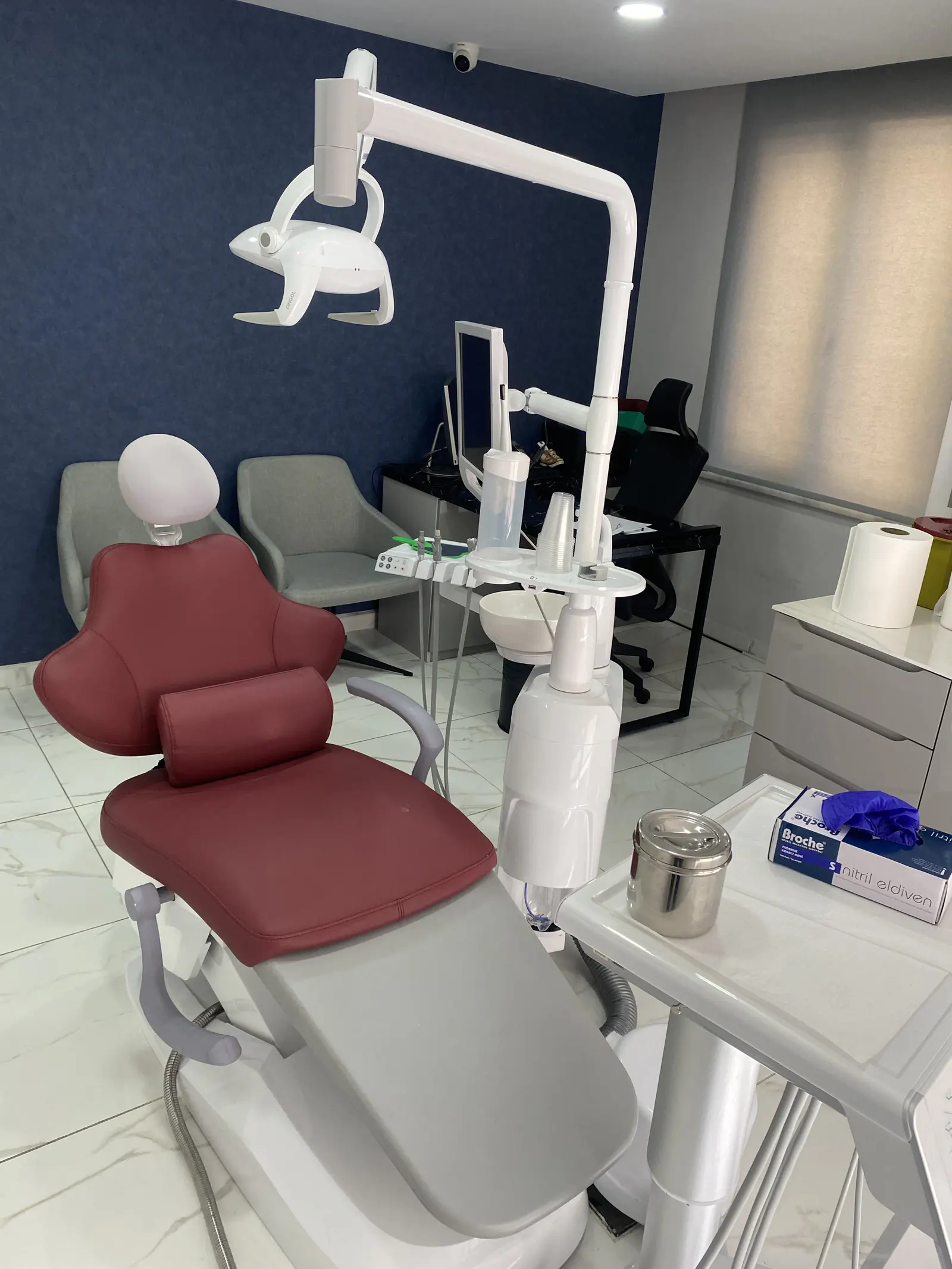 Clinic-provided photograph of Sina Dental Clinic