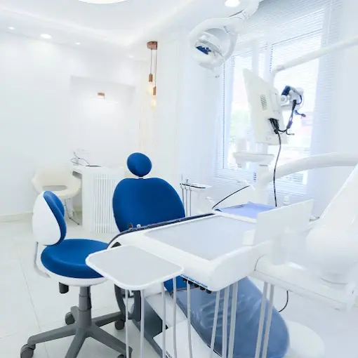Clinic-provided photograph of Işın Dental Clinic