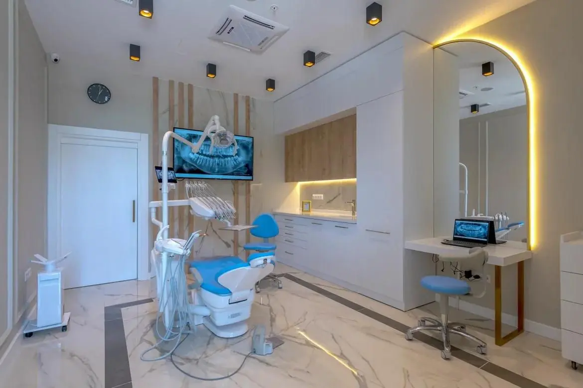 Clinic-provided photograph of Turuncu Muratpaşa Dental Clinic