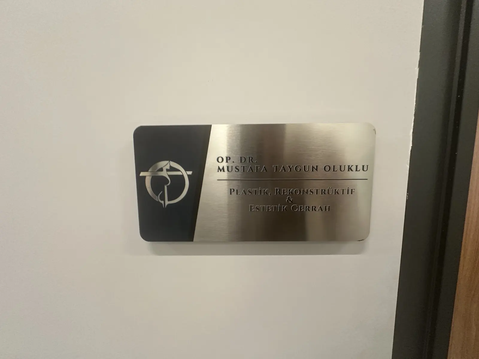 Clinic-provided photograph of Dr Mustafa Taygun Oluklu