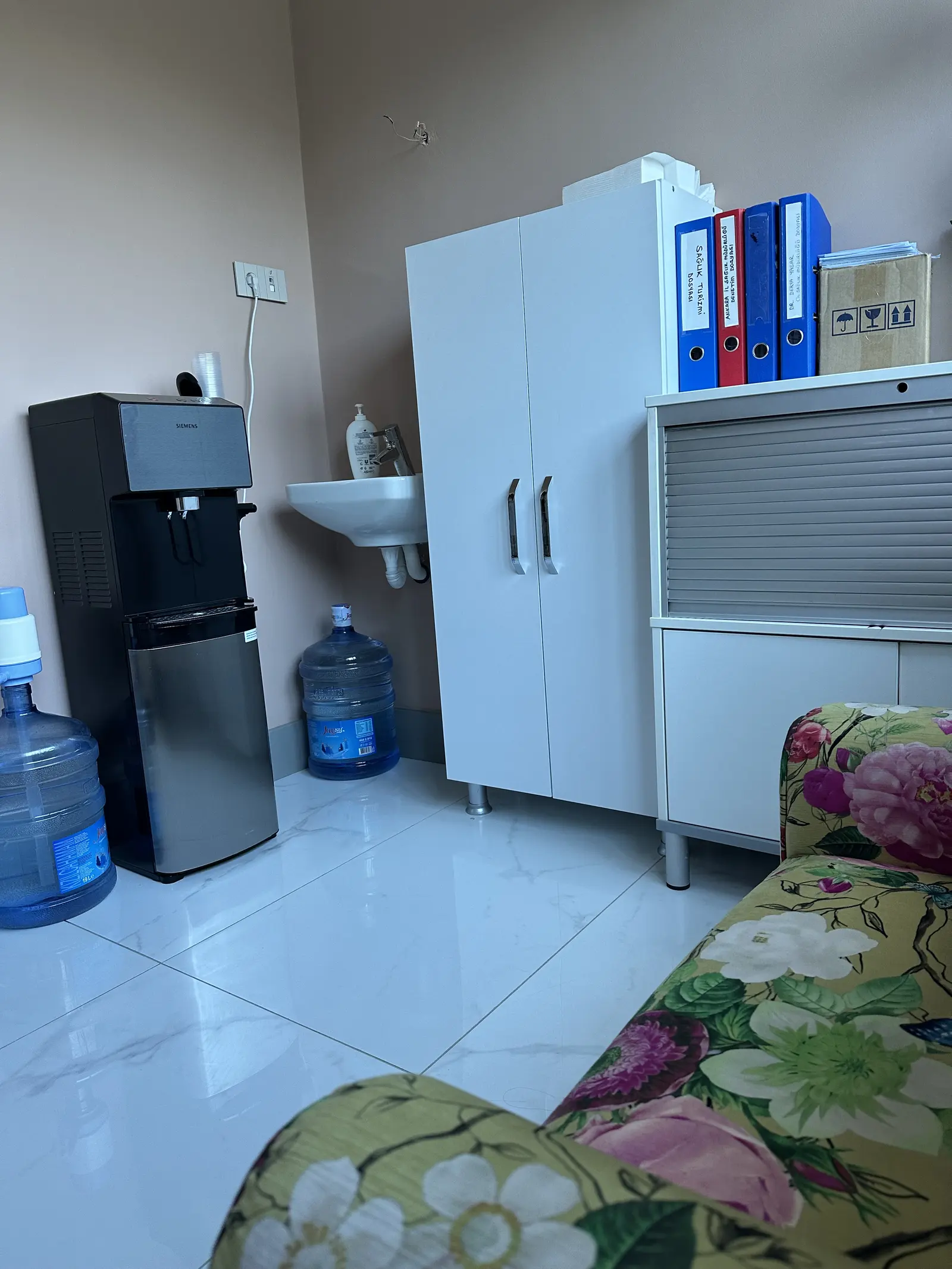 Clinic-provided photograph of Dr Gökçen Erdoğan