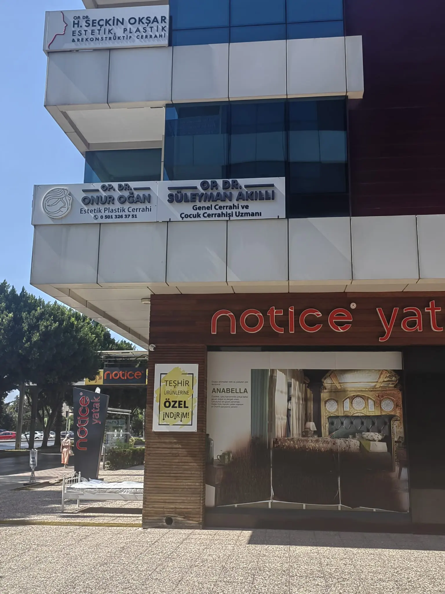 Von der Klinik bereitgestelltes Foto von Dr. Süleyman Akıllı