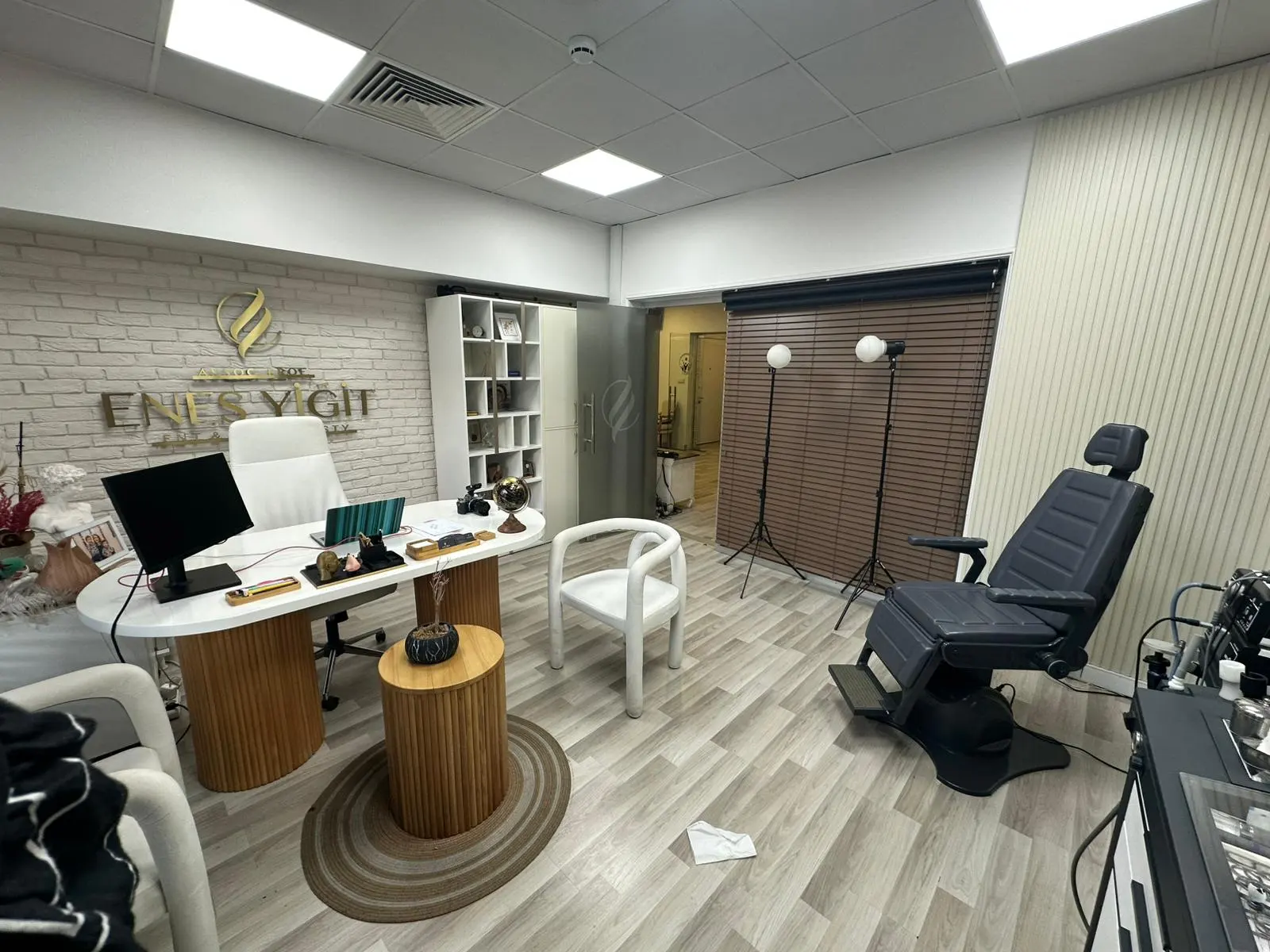 Clinic-provided photograph of Assoc. Prof. Dr Enes Yiğit