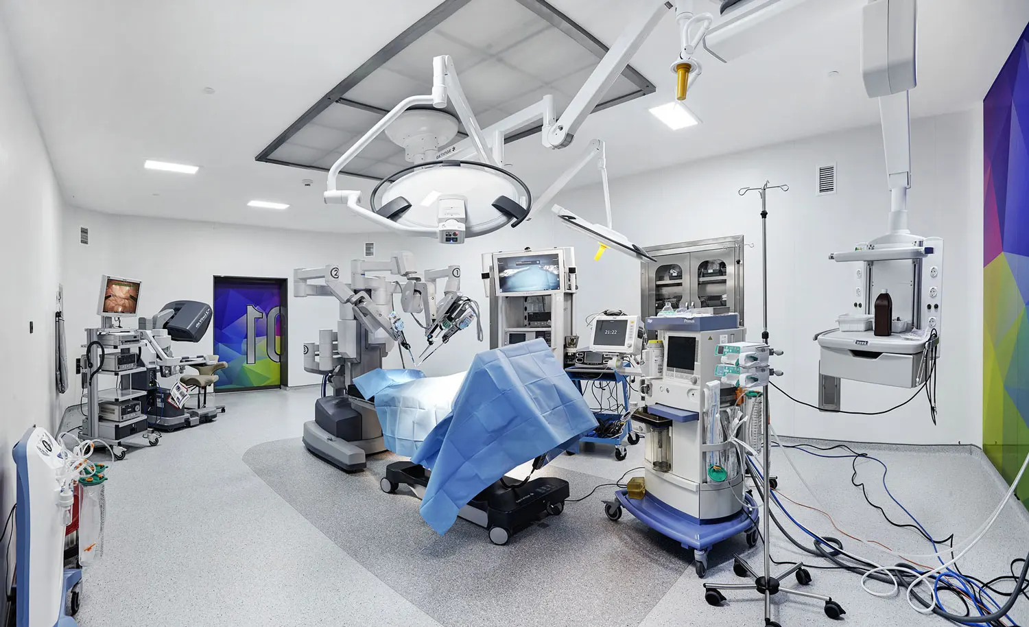 Clinic-provided photograph of Sağlık Hospital İzmir