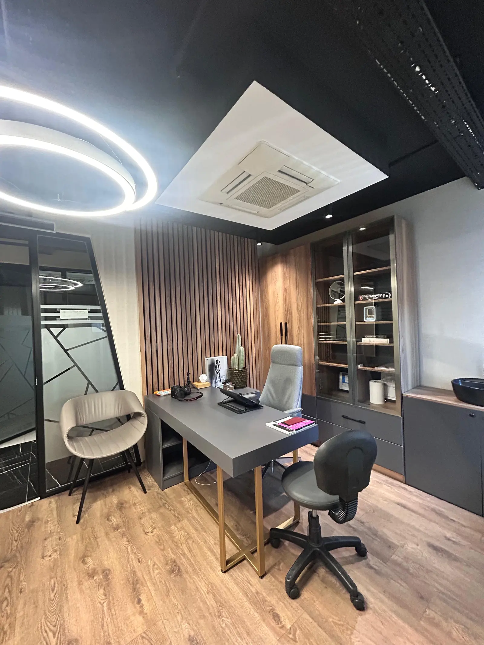 Clinic-provided photograph of Dr Zafer Kaya