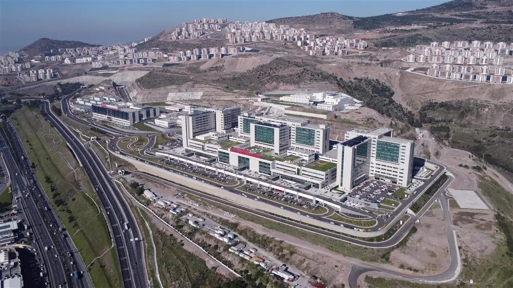 Clinic-provided photograph of Izmir City Hospital