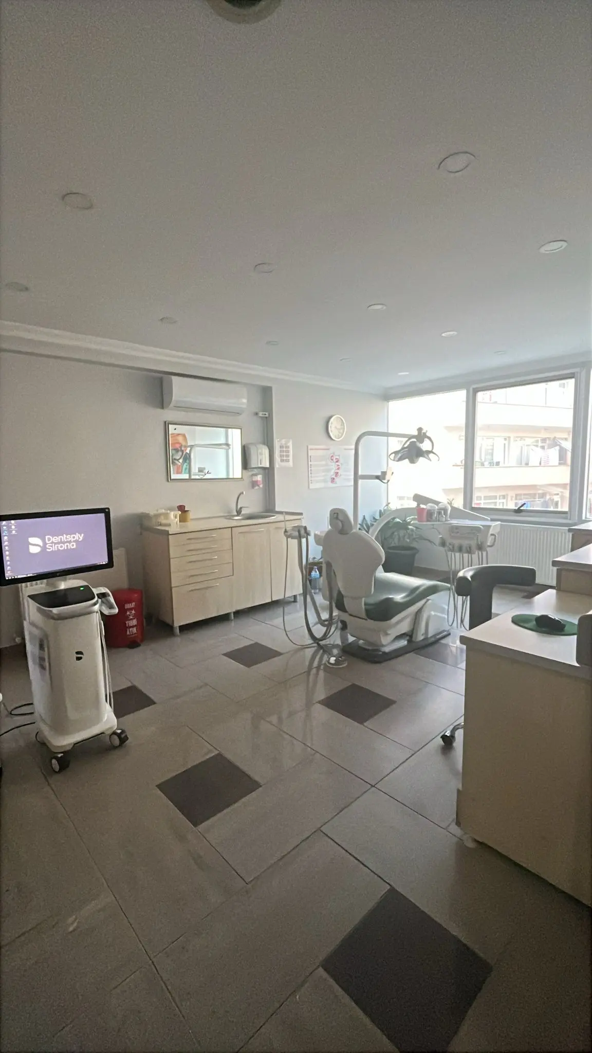 Clinic-provided photograph of Dent Asya