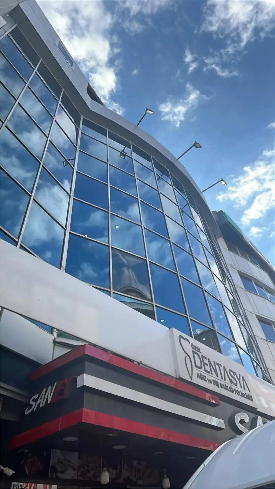 Clinic-provided photograph of Dent Asya