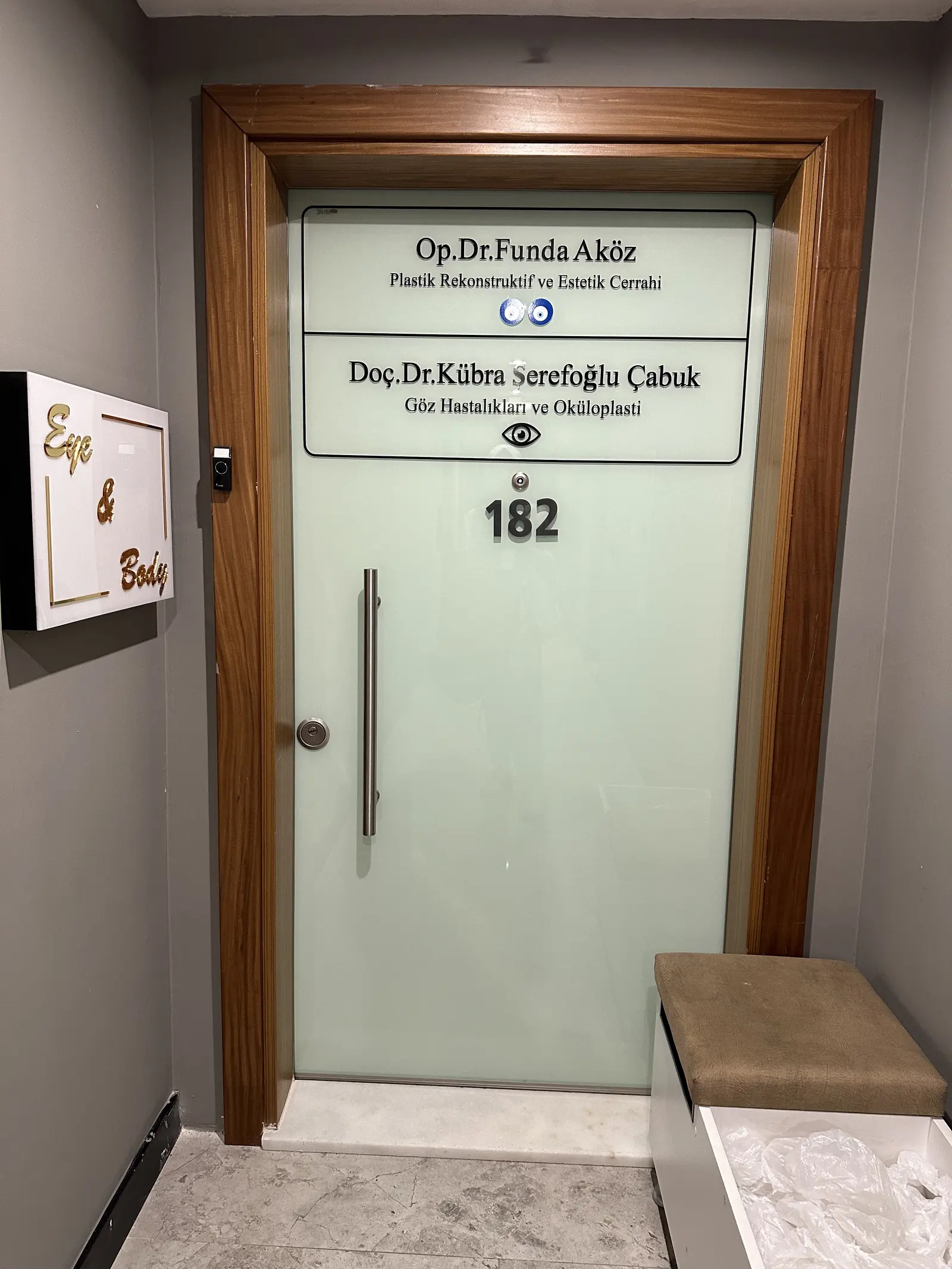 Clinic-provided photograph of Assoc. Prof. Dr Kübra Şerefoğlu Çabuk