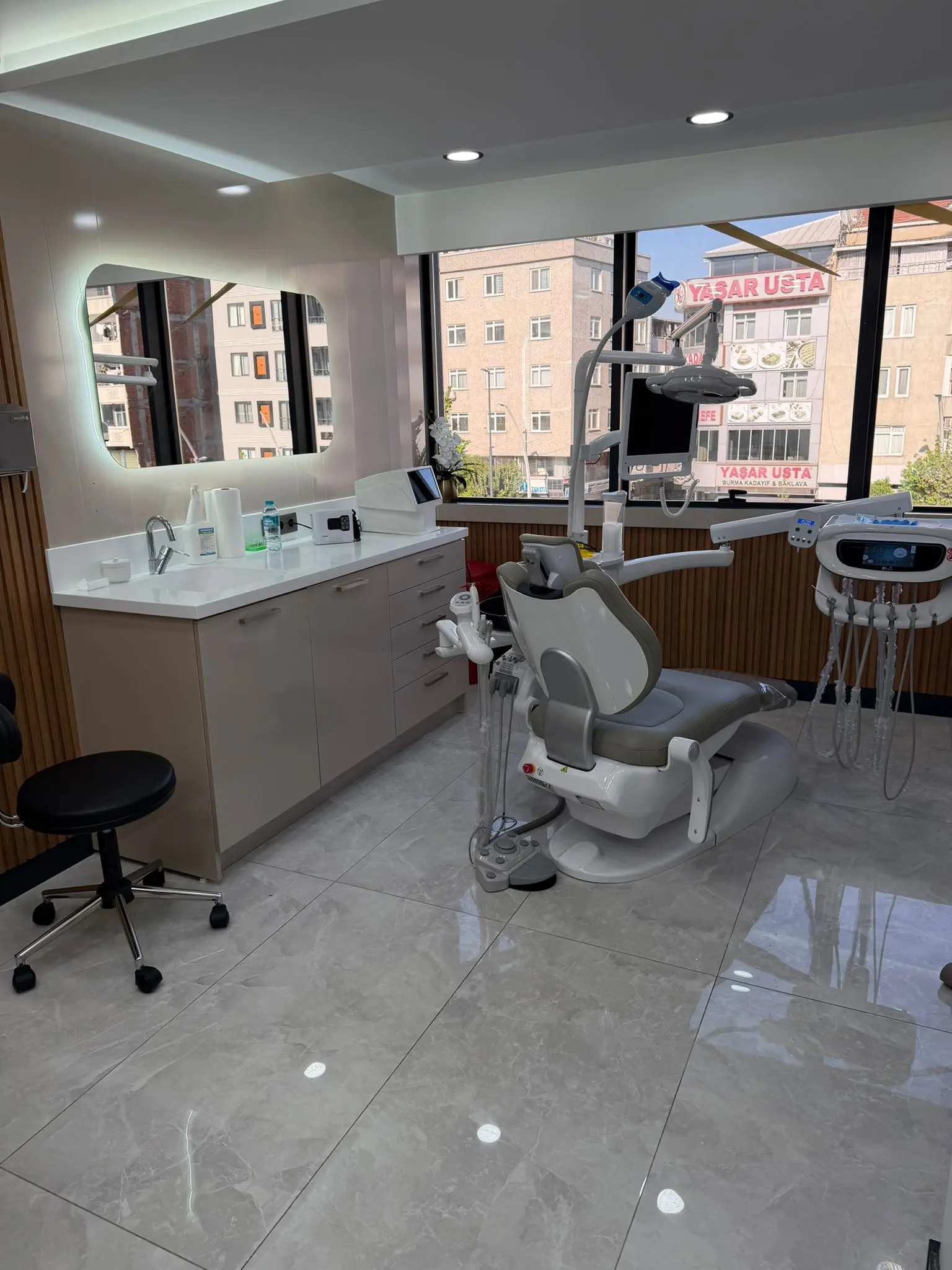 Von der Klinik bereitgestelltes Foto von Serenta Dental Clinic