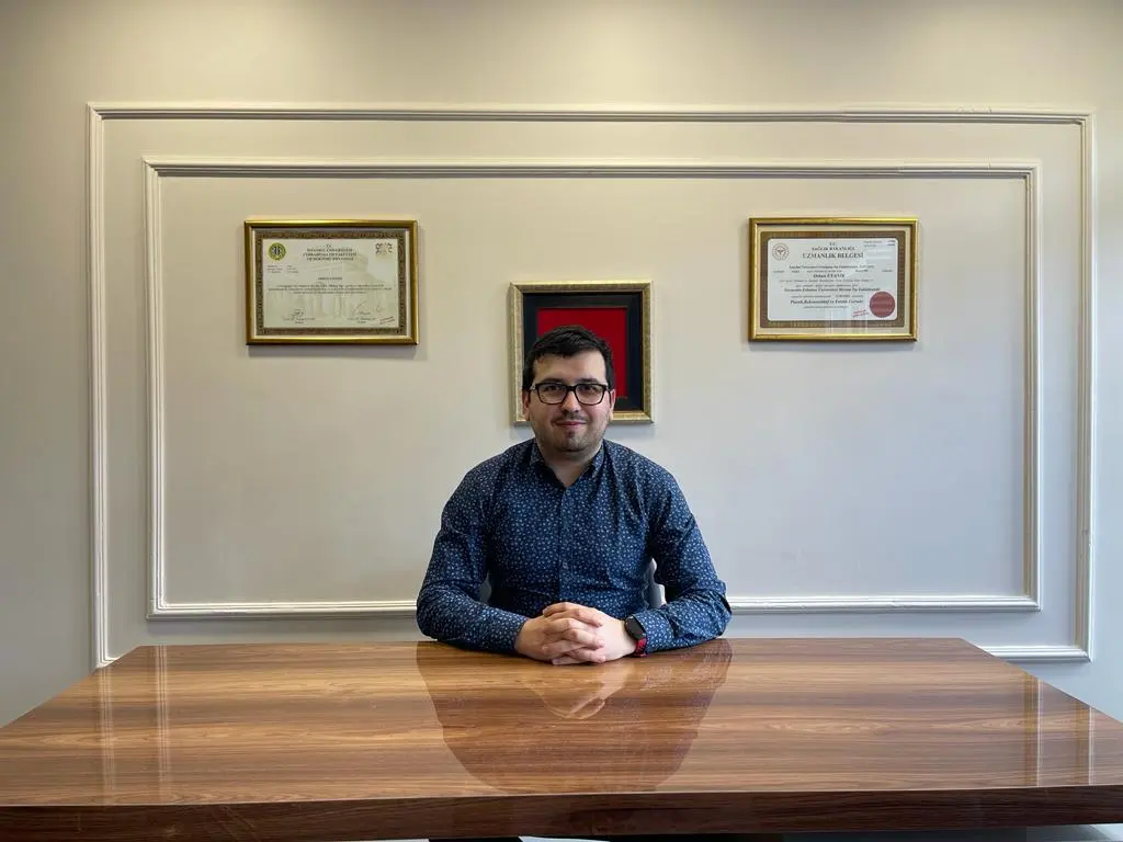 Clinic-provided photograph of Dr Orkun Uyanık