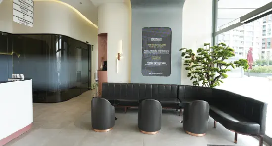 Clinic-provided photograph of Dent X Korupark