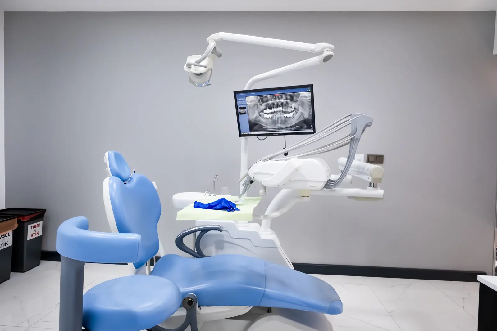 Von der Klinik bereitgestelltes Foto von ADN Zahnklinik