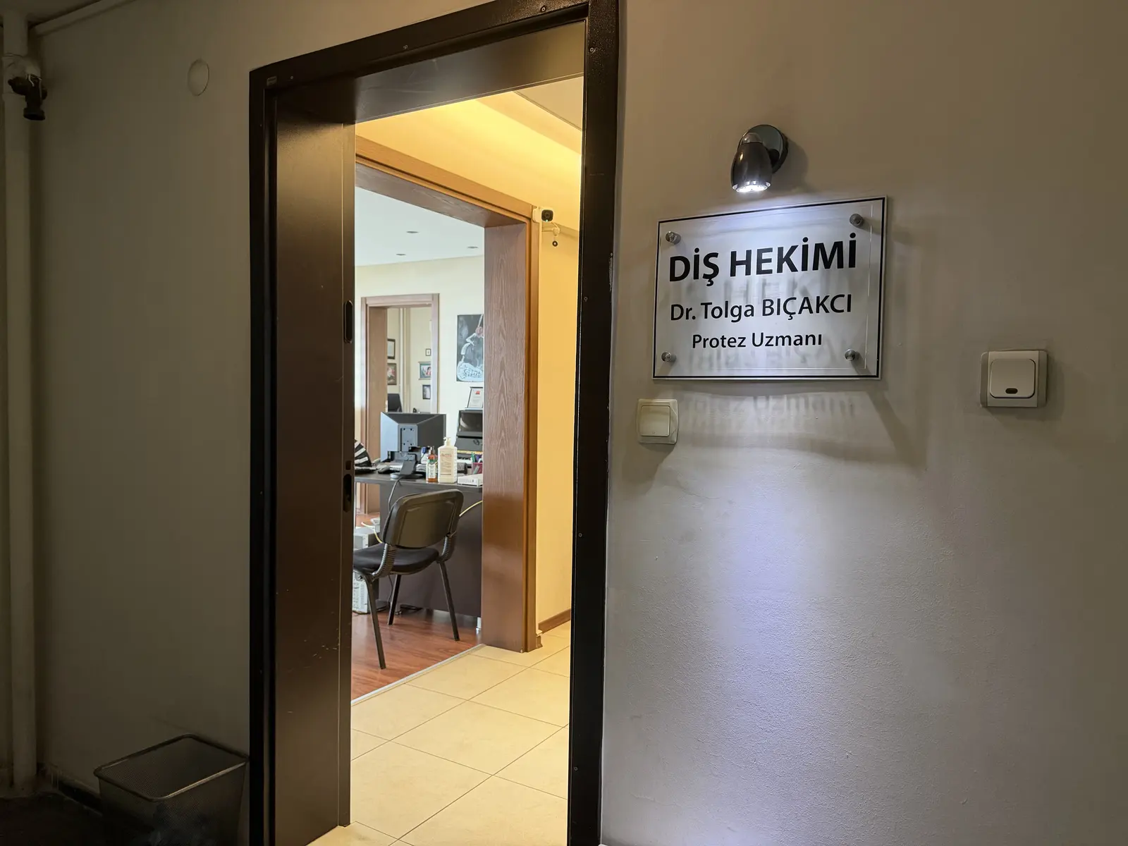 Von der Klinik bereitgestelltes Foto von Dr. Tolga Bıçakcı