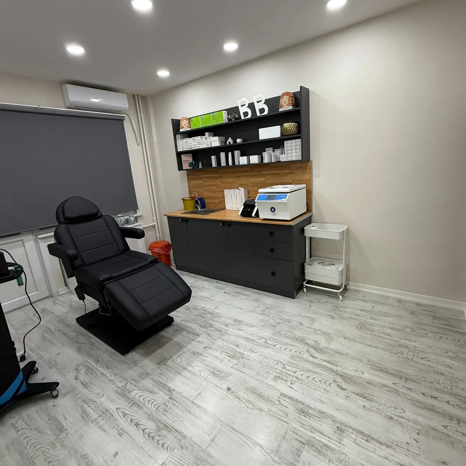 Clinic-provided photograph of Dr Okan Aslanol