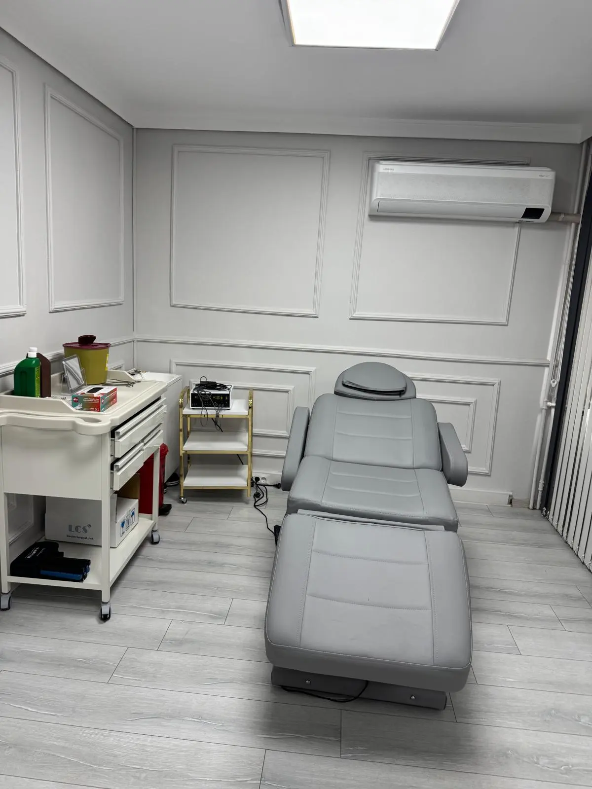 Clinic-provided photograph of Dr Fatih Çınar
