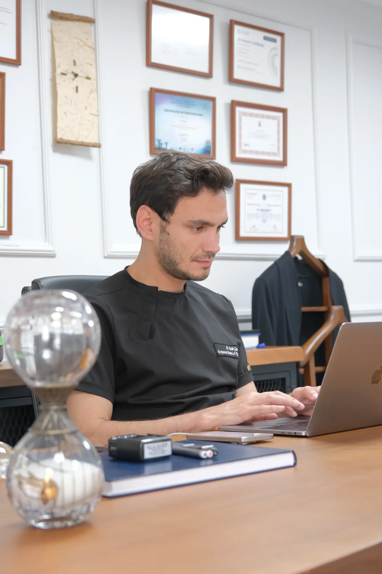 Clinic-provided photograph of Dr Fatih Çınar
