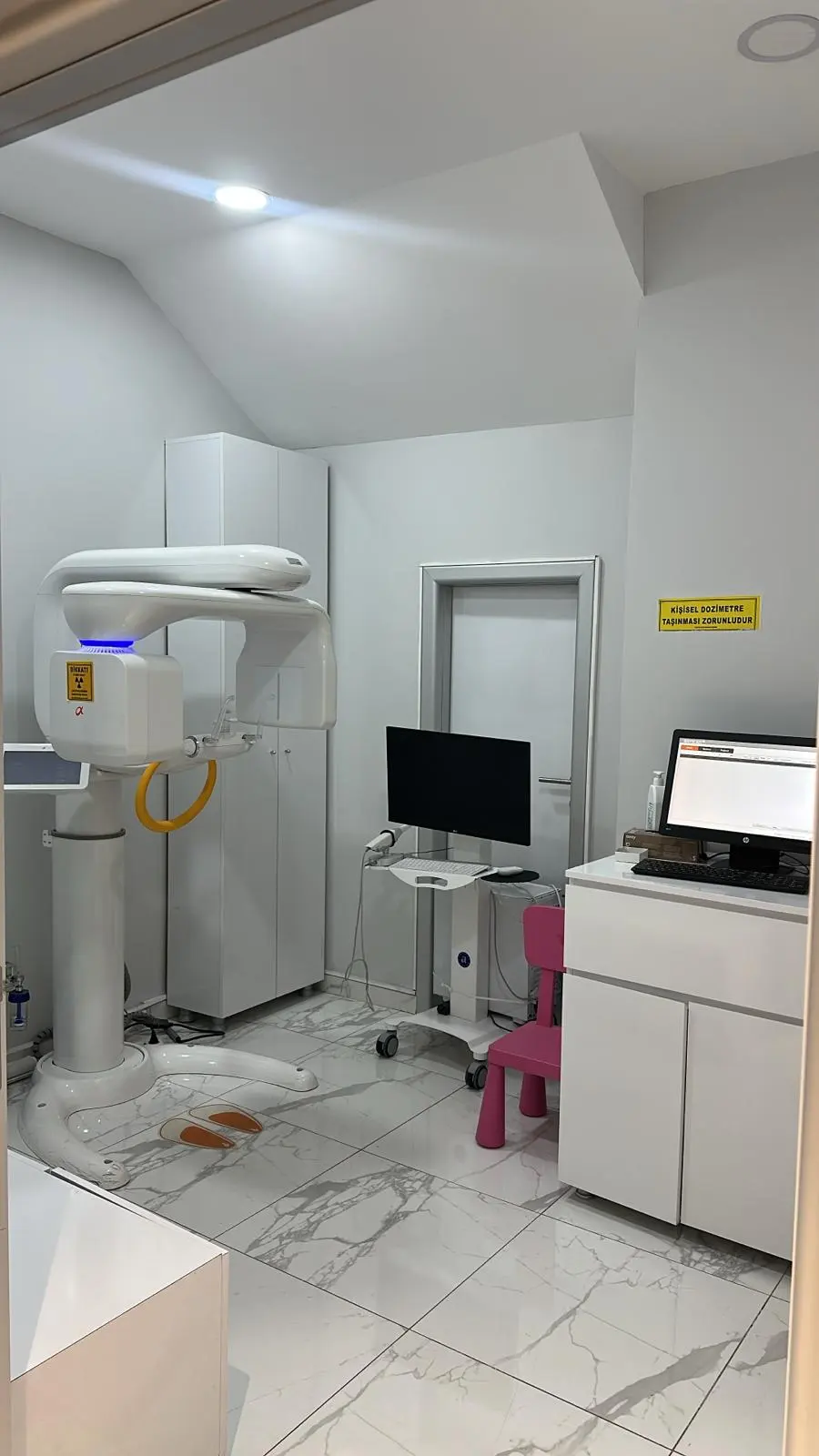 Clinic-provided photograph of HD Smile Dental Care