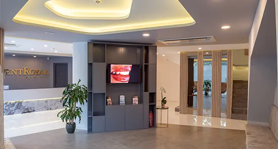 Clinic-provided photograph of Dent Royal