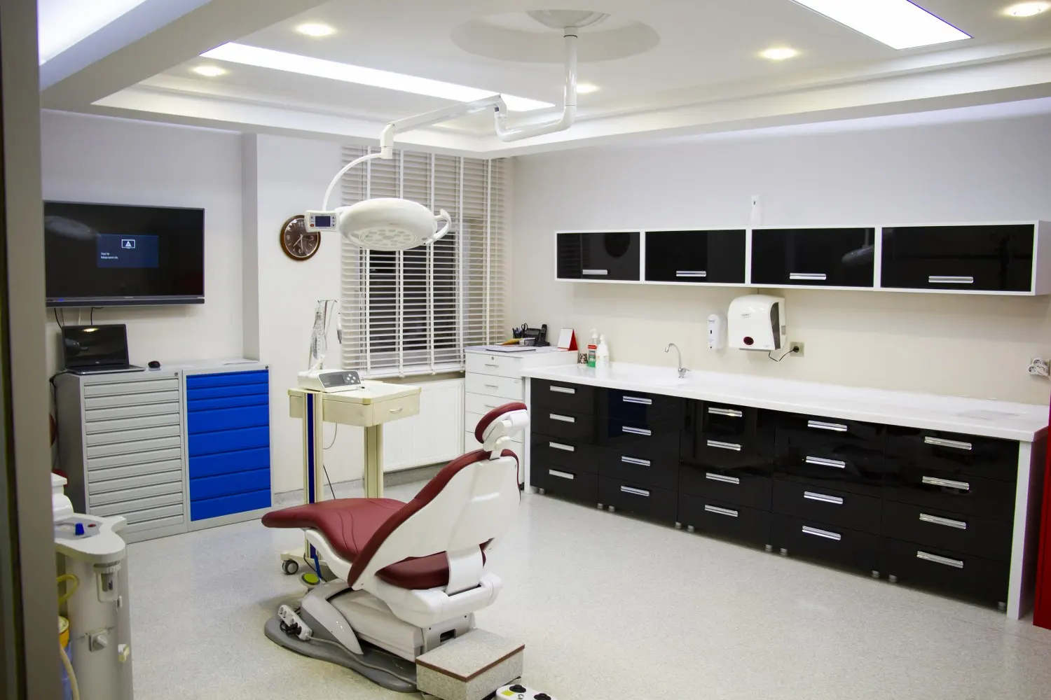 Clinic-provided photograph of Uzdent Dental Clinic