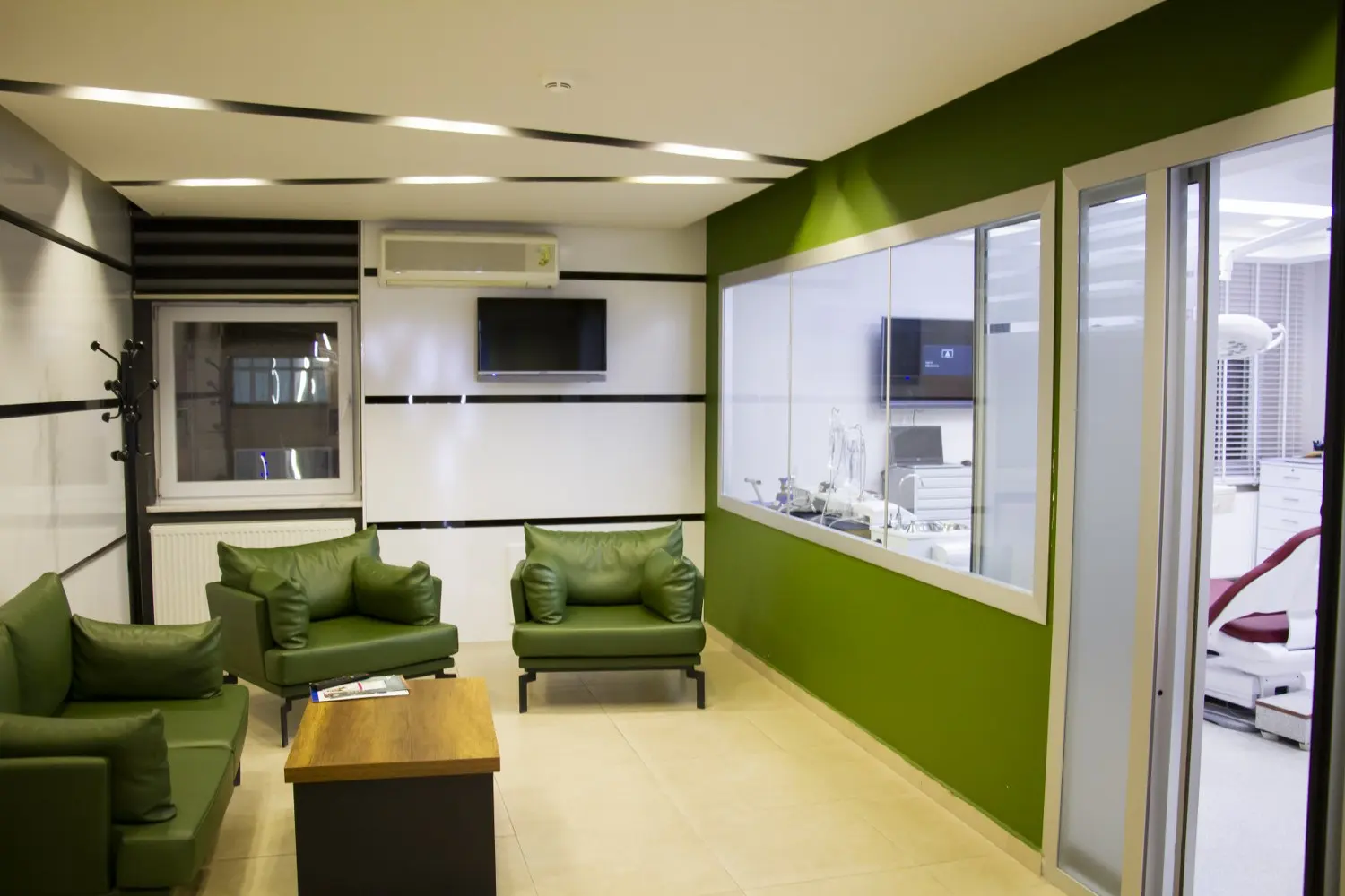 Clinic-provided photograph of Uzdent Dental Clinic