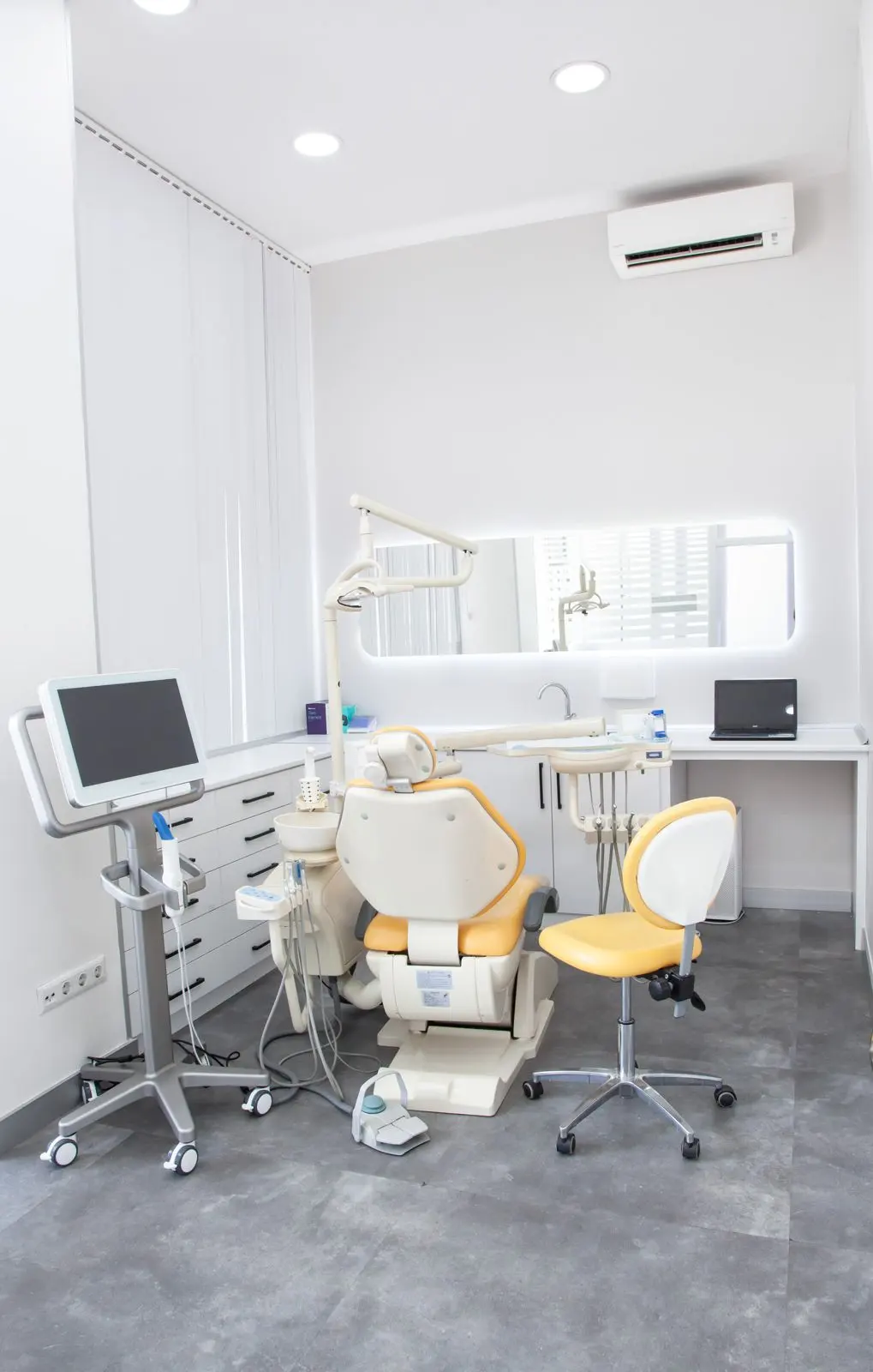Clinic-provided photograph of Dentetik Dental Clinic